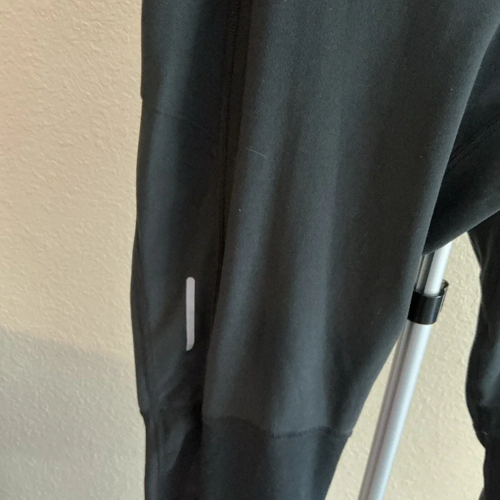Nike Black Performance Leggings - Picture 2 of 8